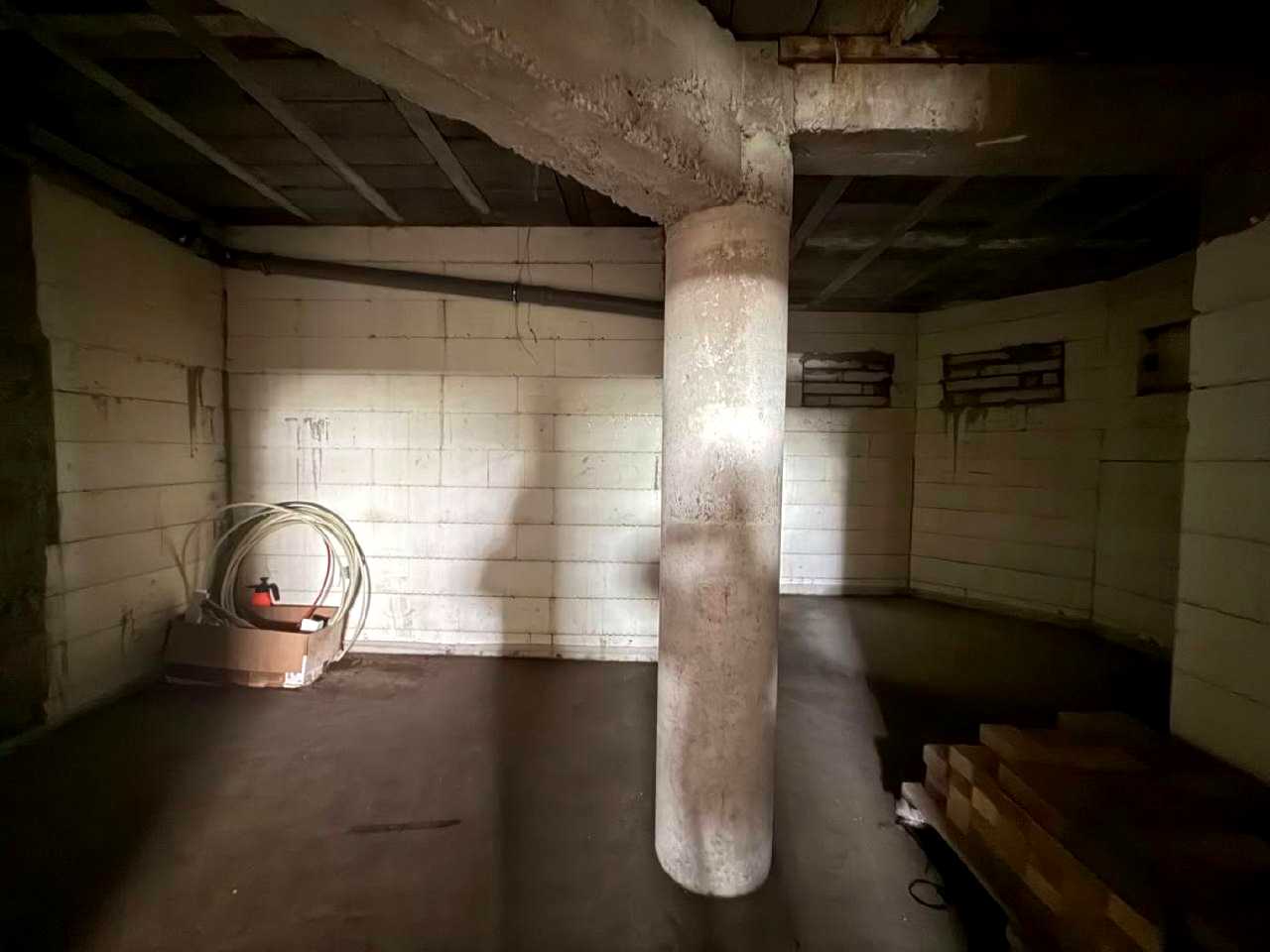 1875864418797578
