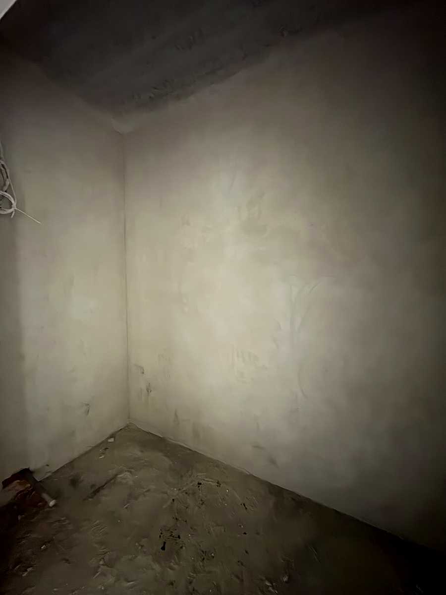 1875864472136168