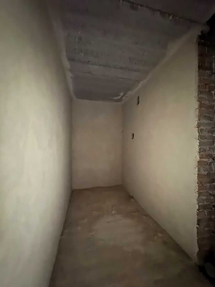 1875864472454916