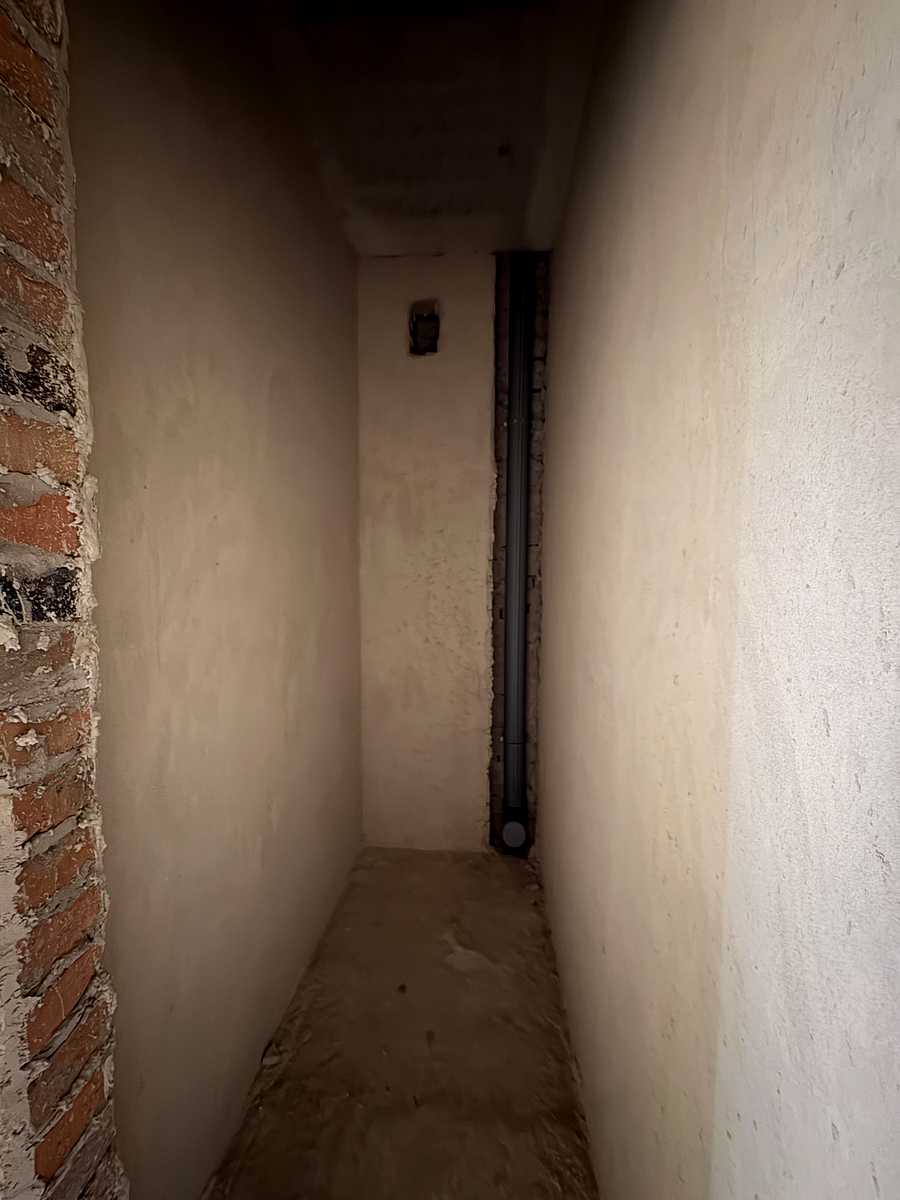 1875865378184562