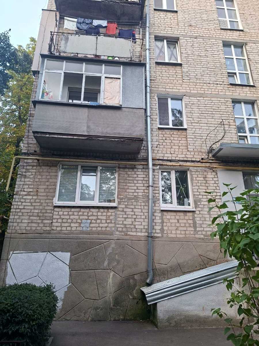 1875867780282600