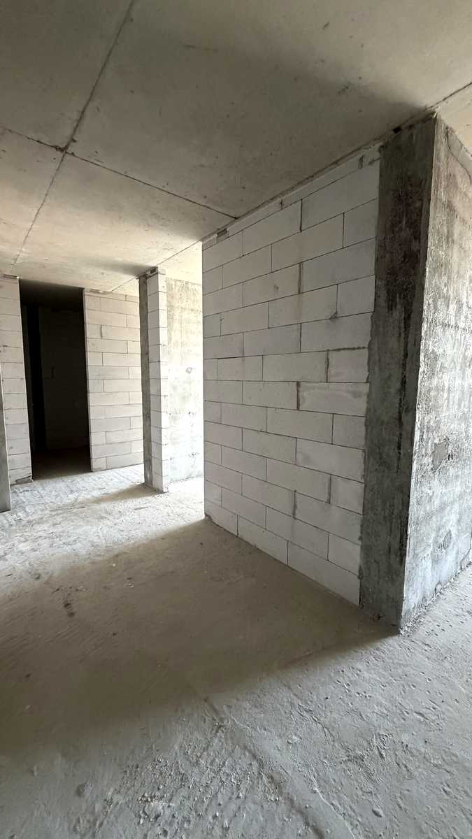 1875869511935772
