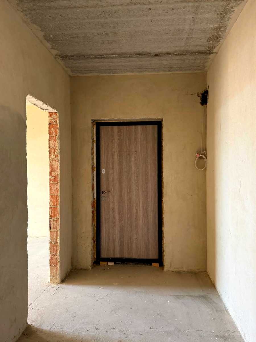 1875876159570270