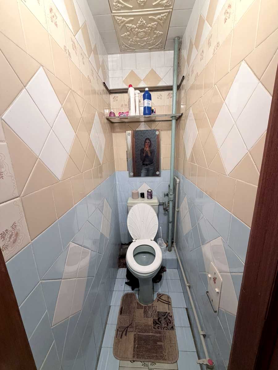 1875877882158194
