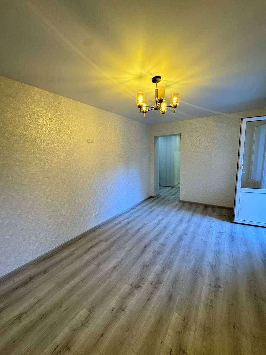 1875878403262066