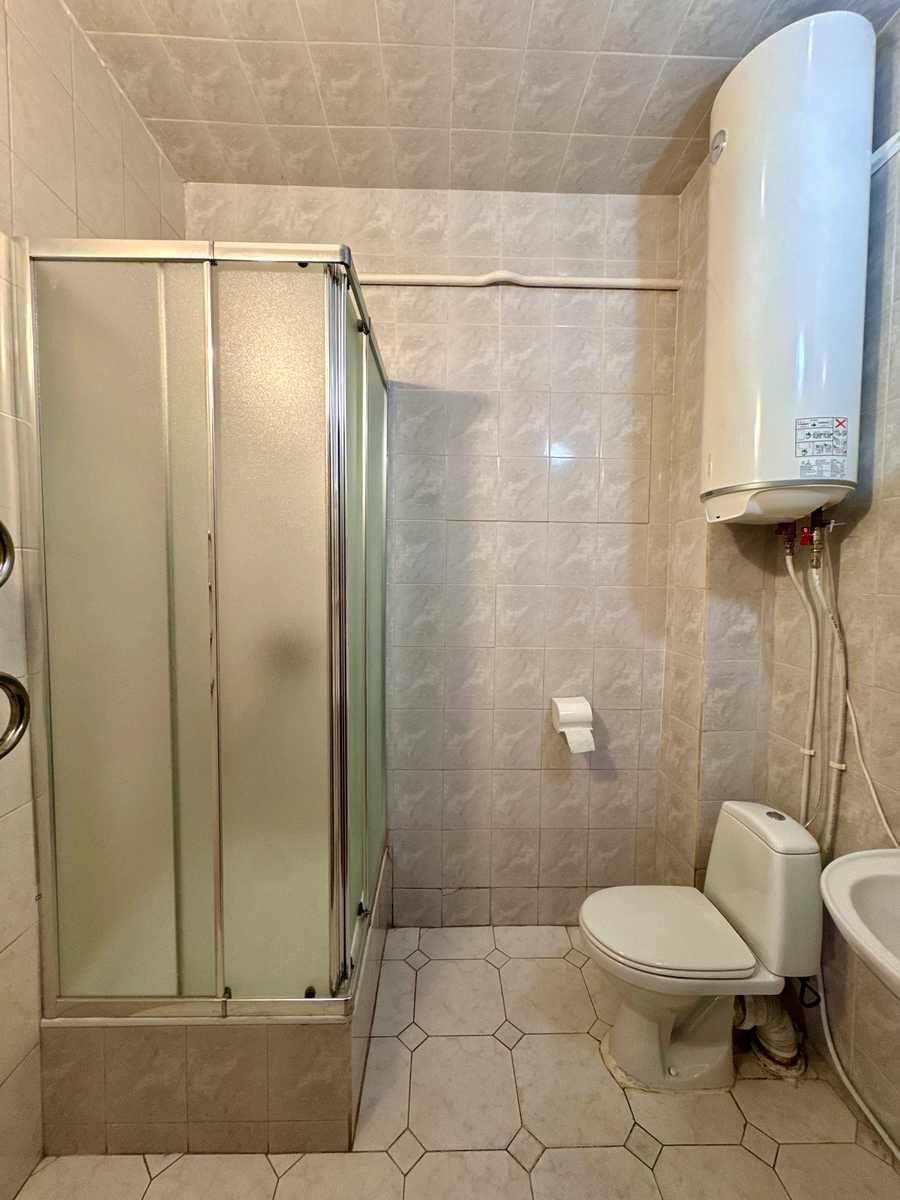 1875882896210436