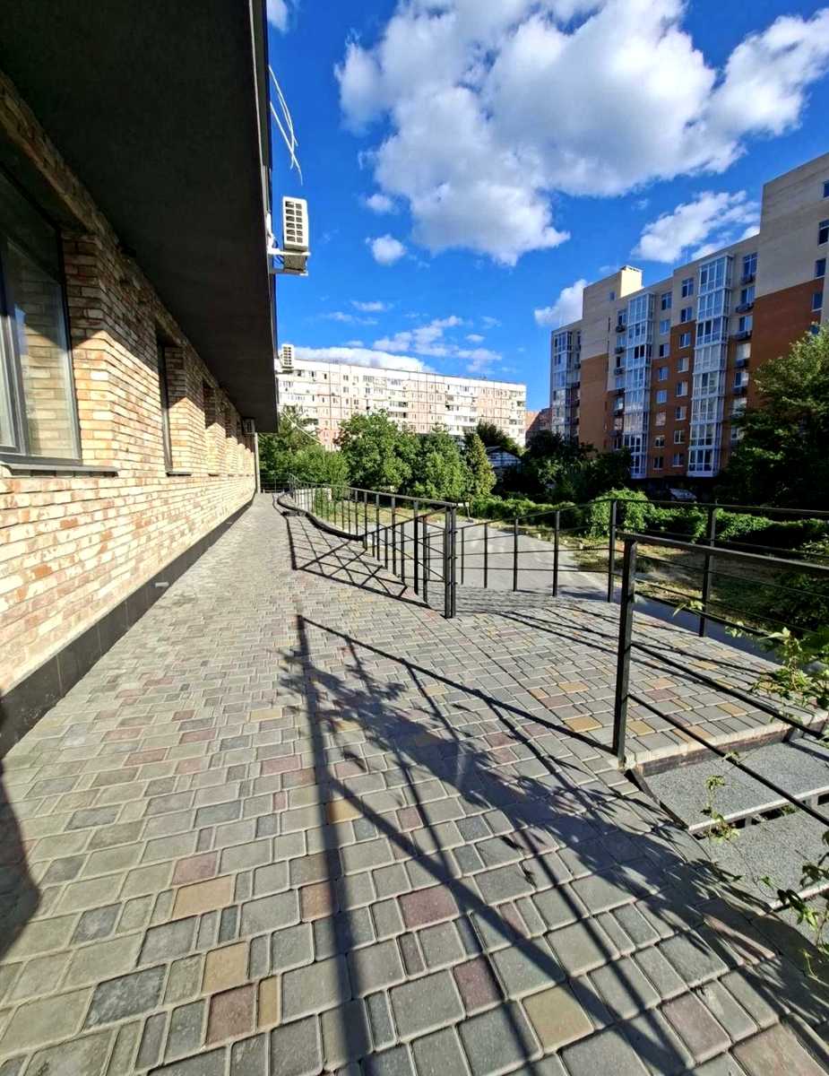 1875884548473434