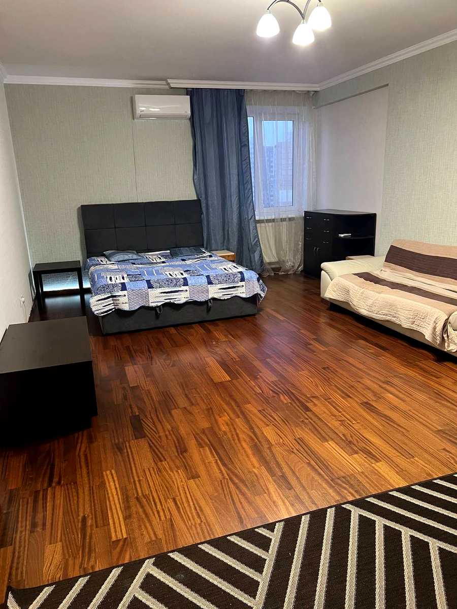 1875885104725253