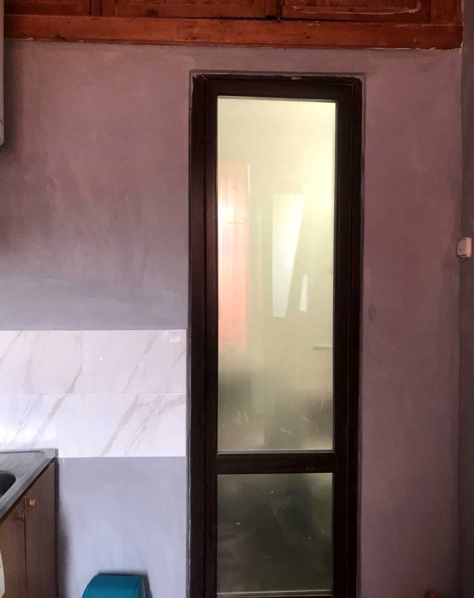 1875890683438370