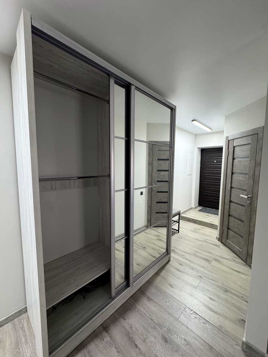 1875924797257772