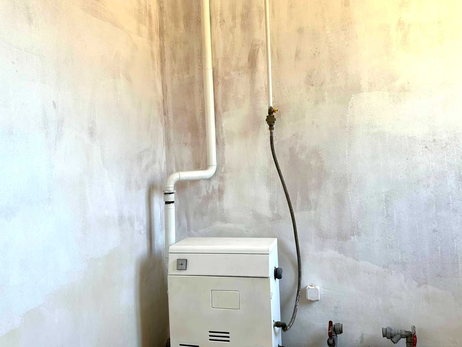 1875926524348277