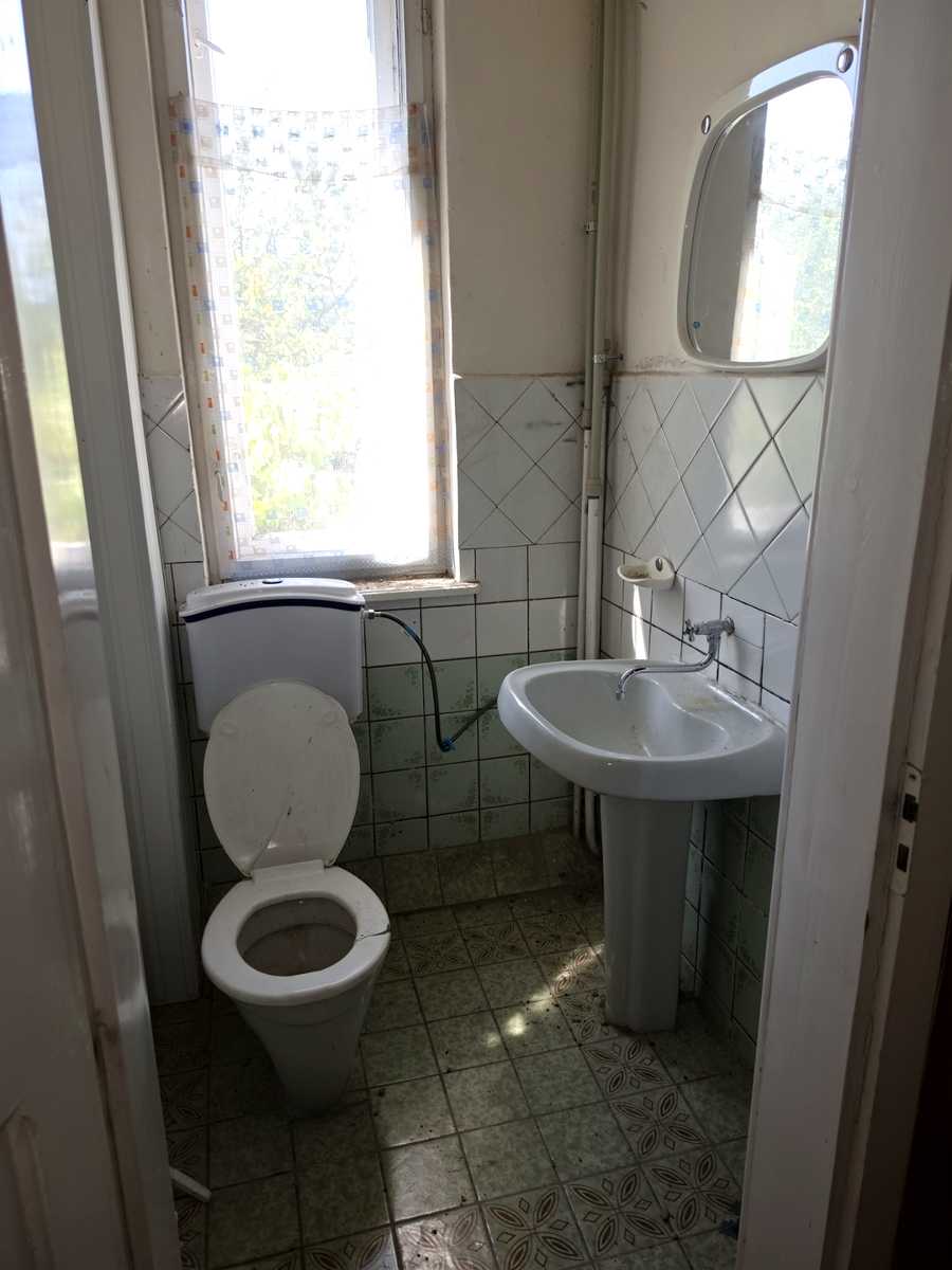 1875928524055865