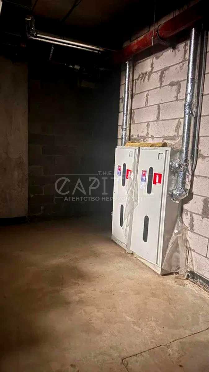 1875929332350924