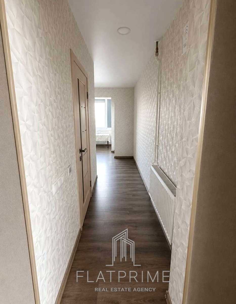 1875929379210035