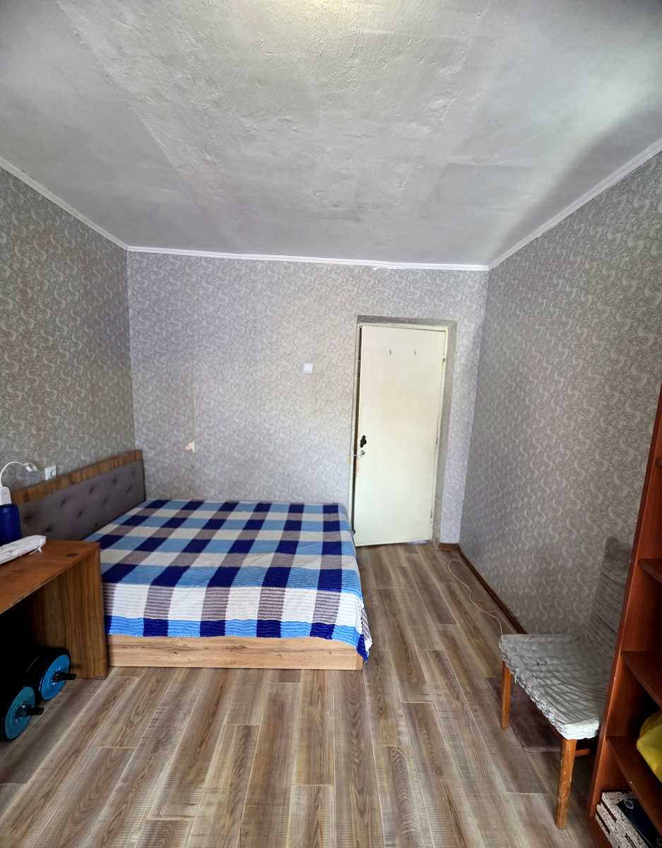 1875929573206289