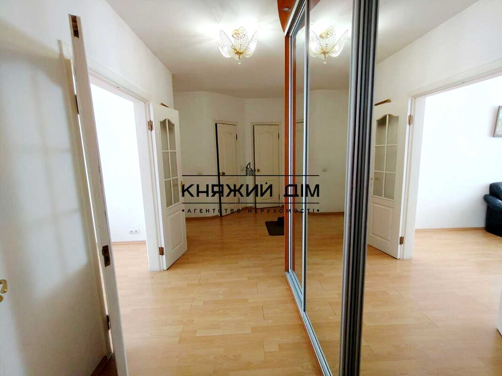 1875930316144952