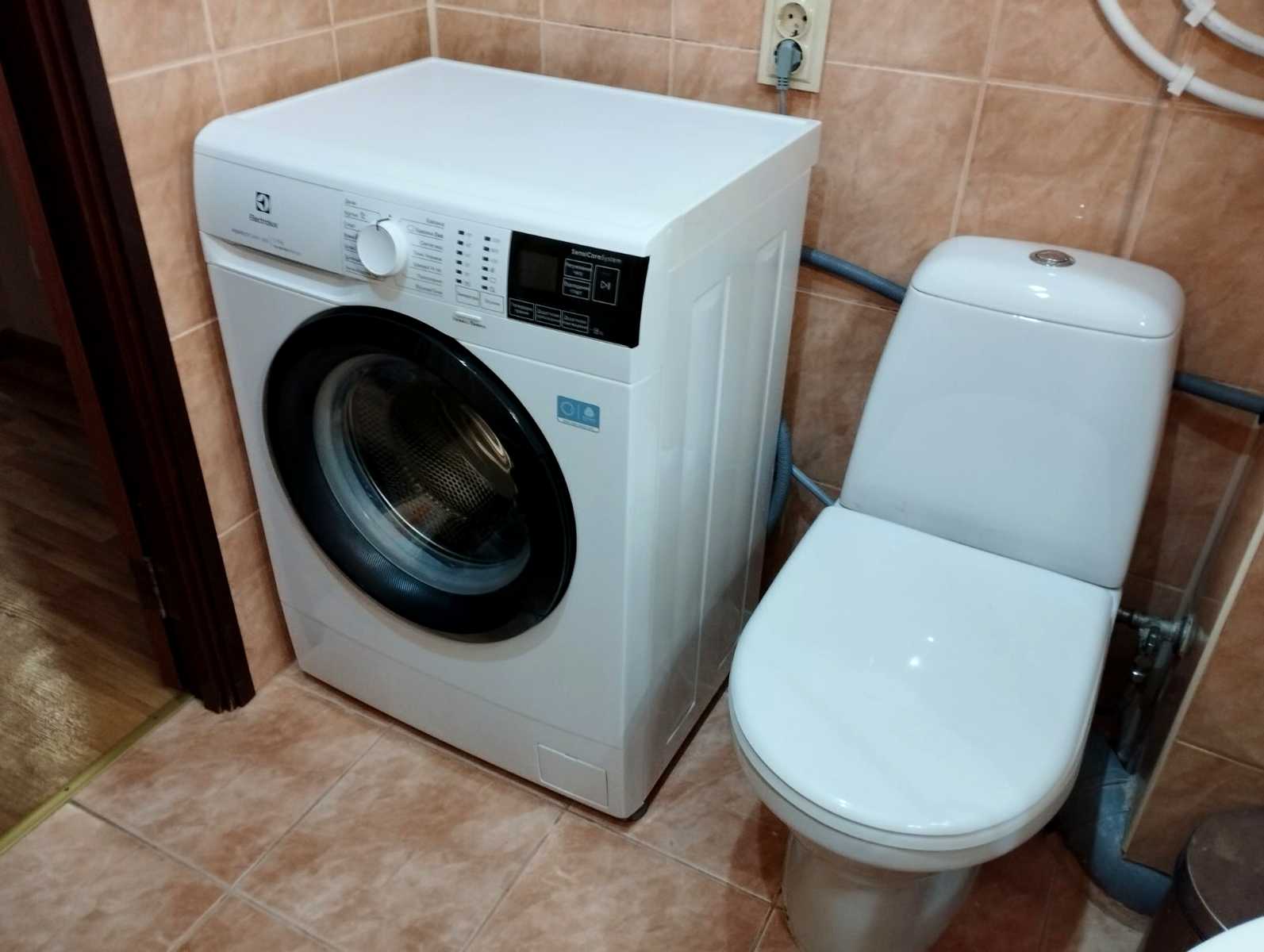 1875930701678710