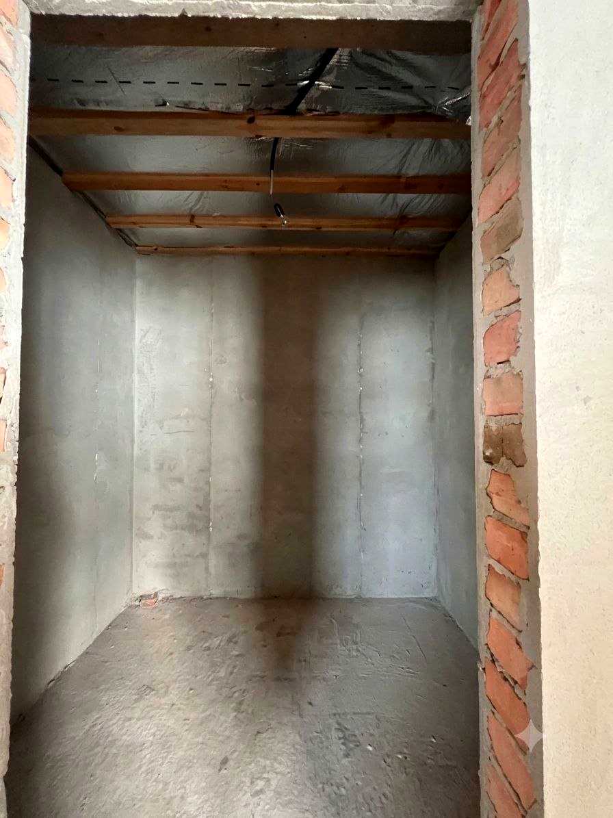 1875930988518696