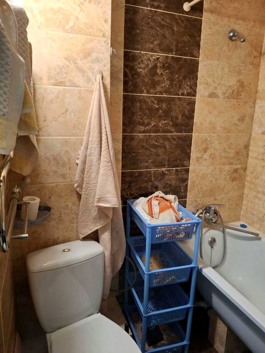 1875931411576167