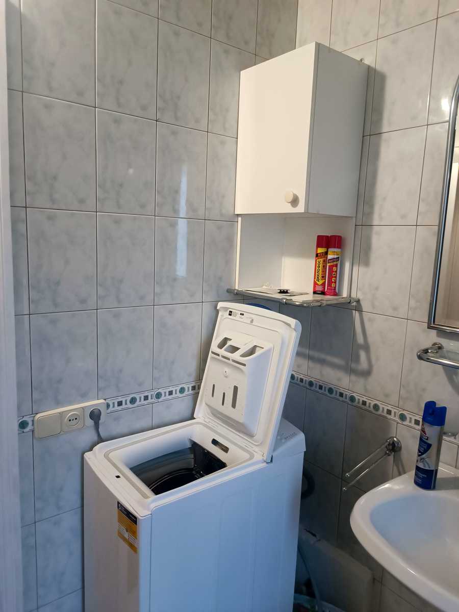 1875931938051086