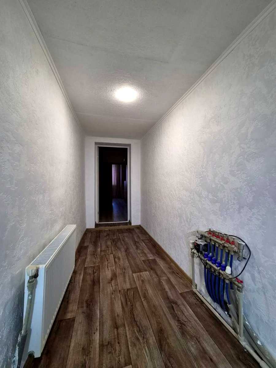 1875933793233156