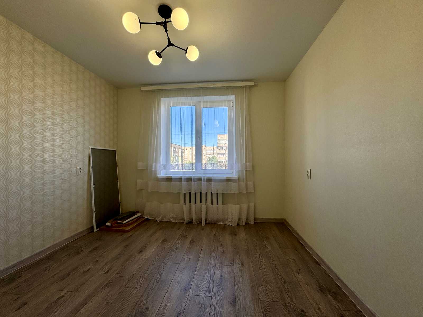 1875934740636536