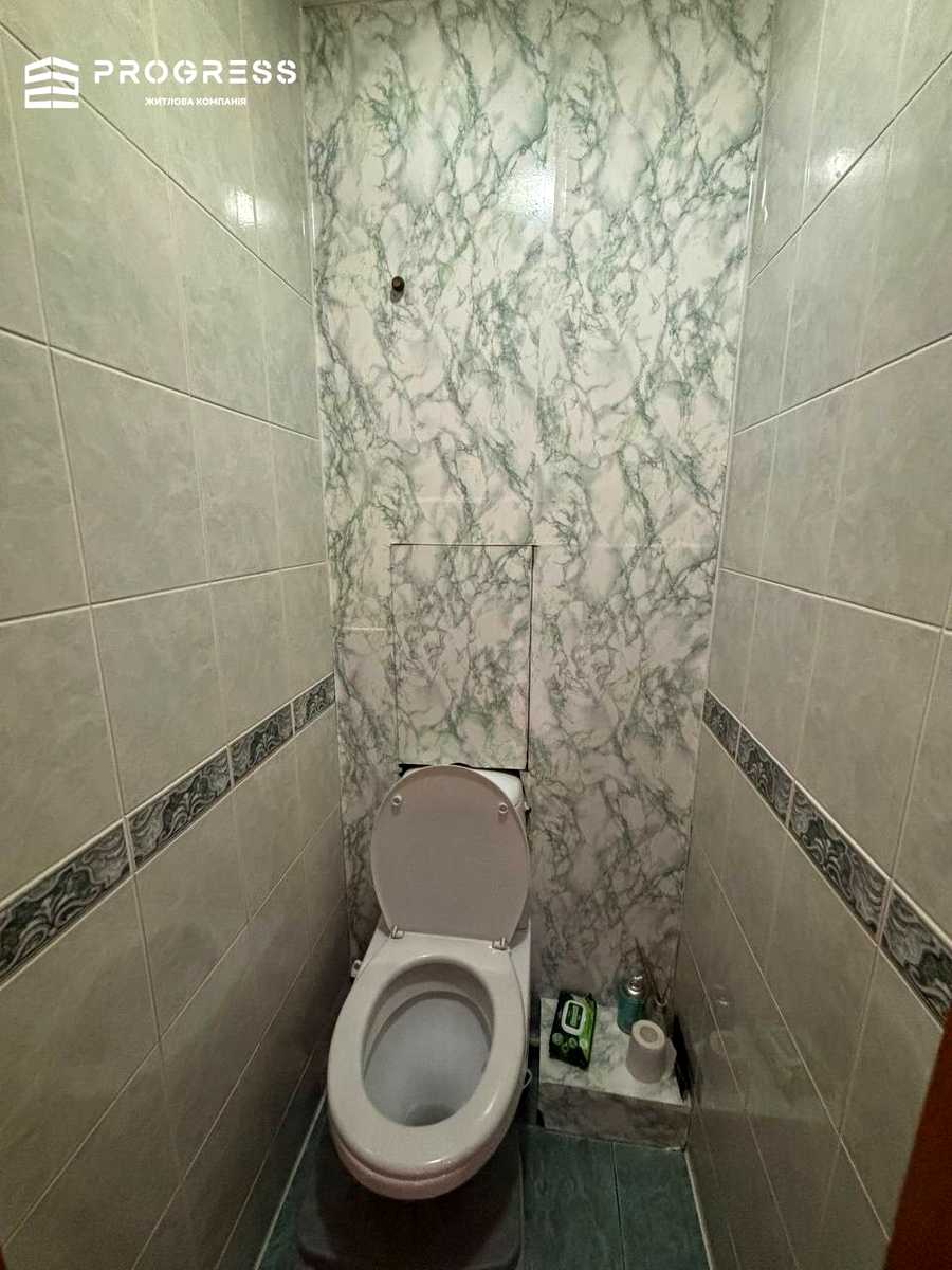 1875935463194406