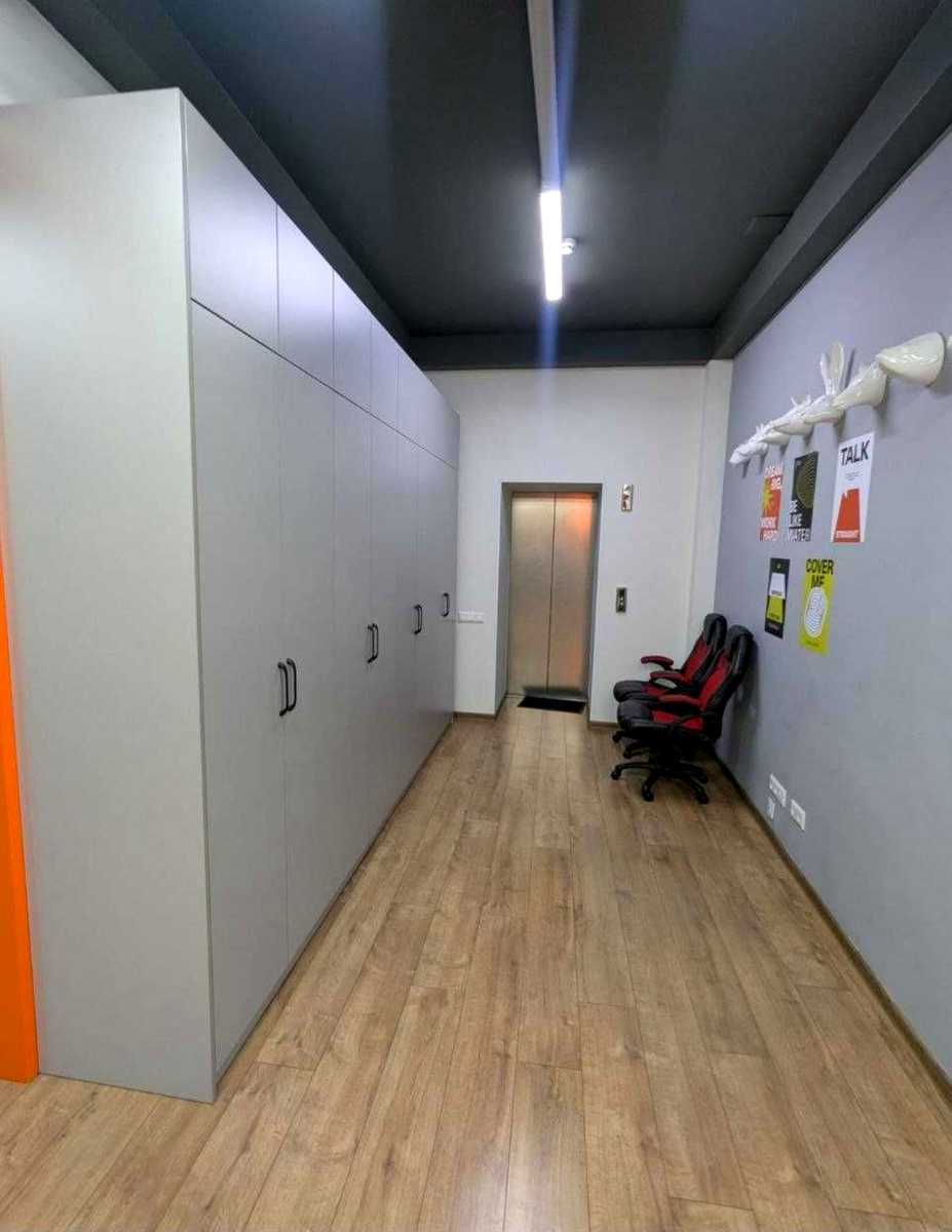 1875935901077370