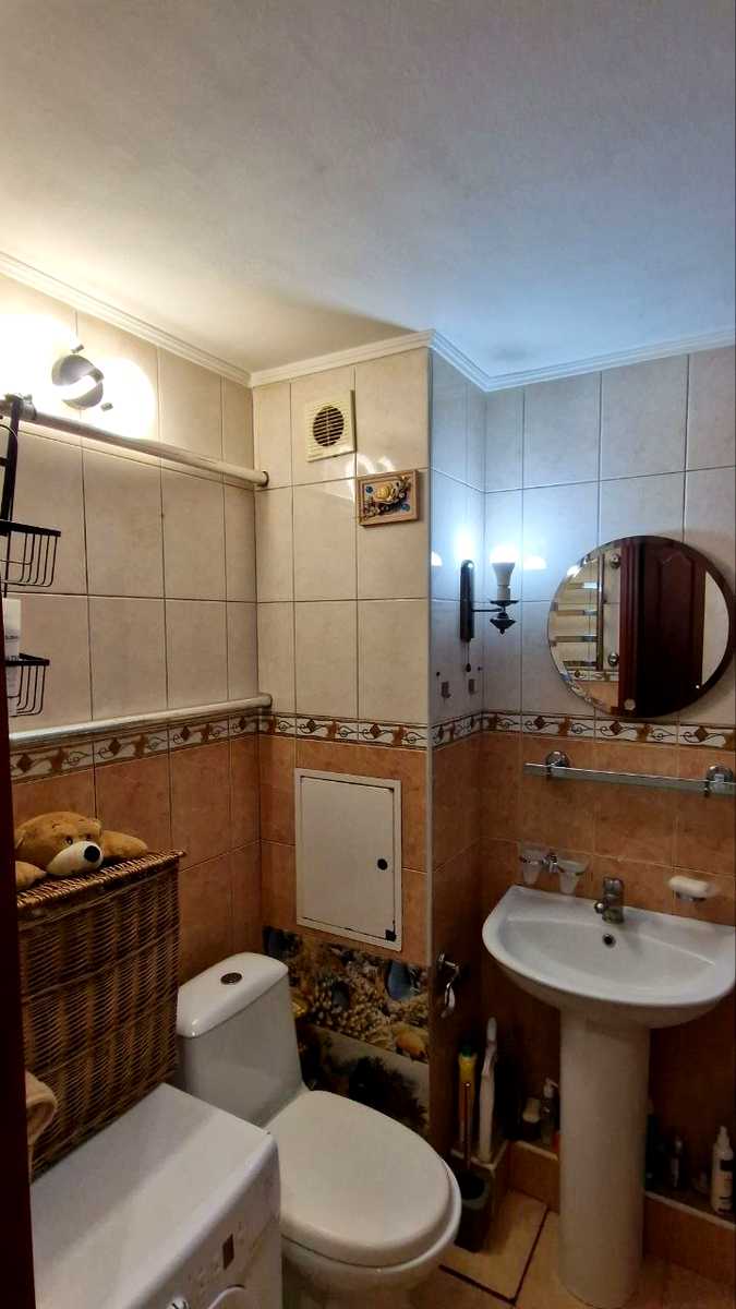 1875936429795996