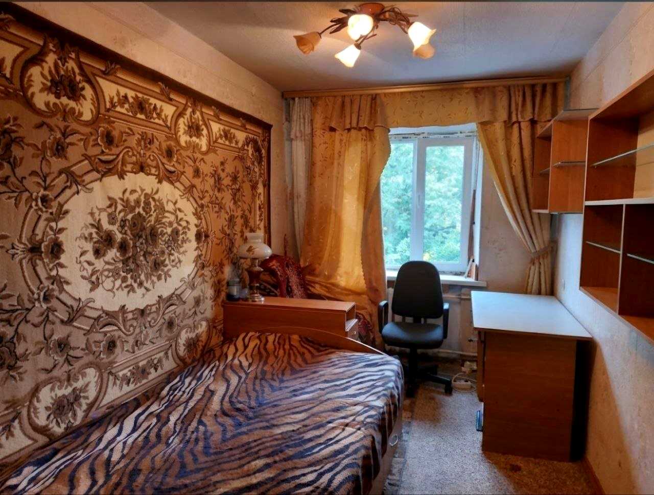 1875936703257693