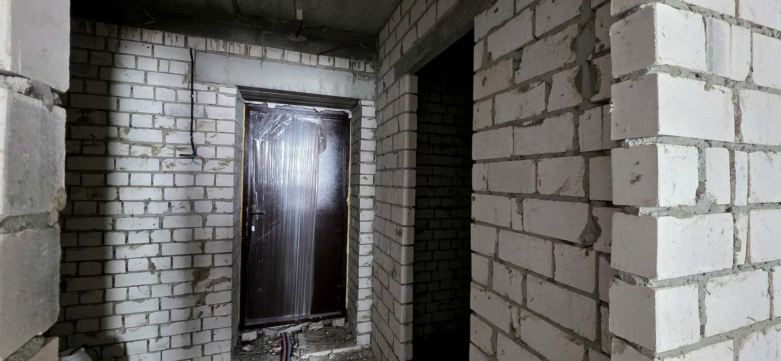 1875937070048253