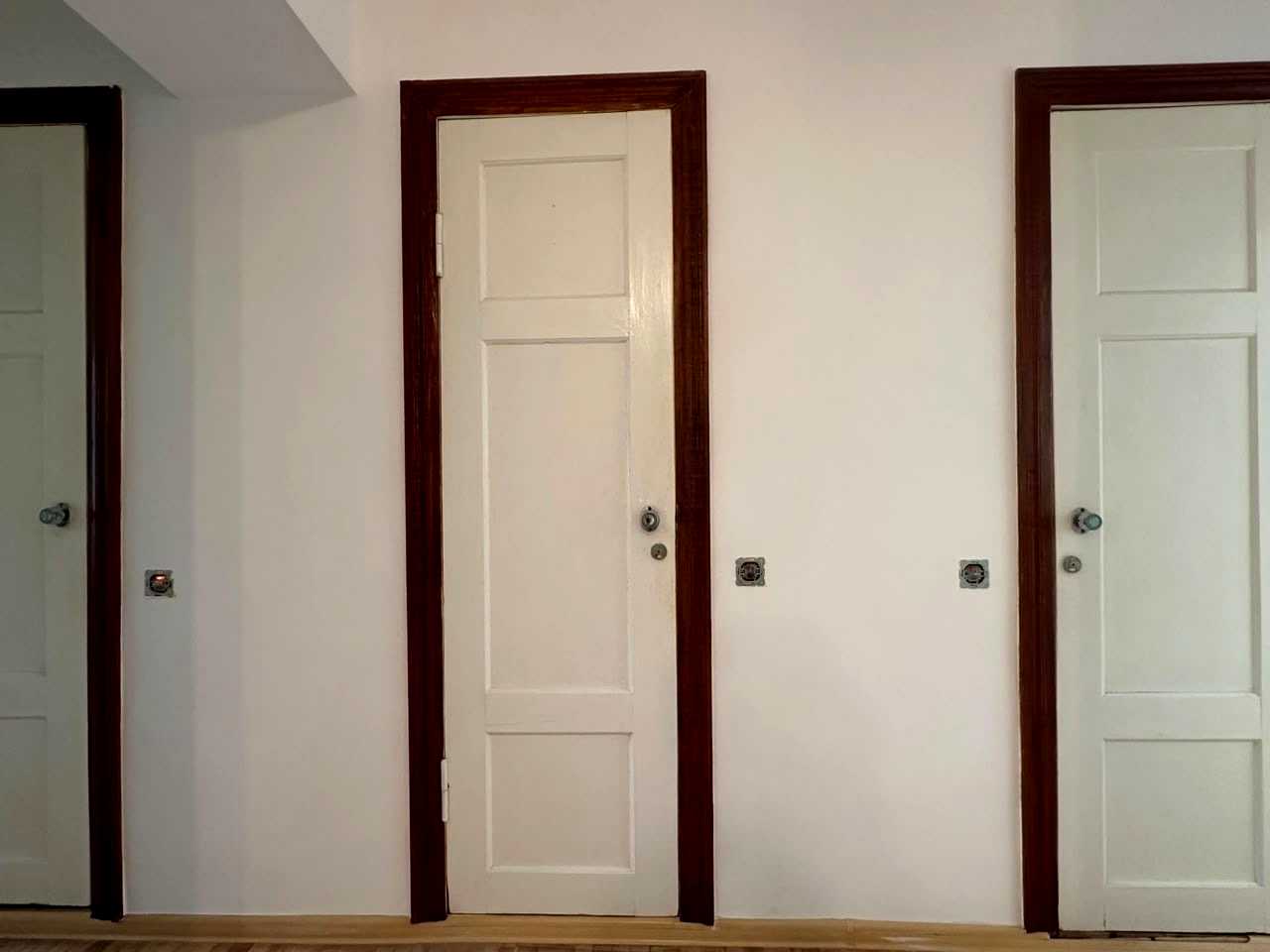1875937892009184