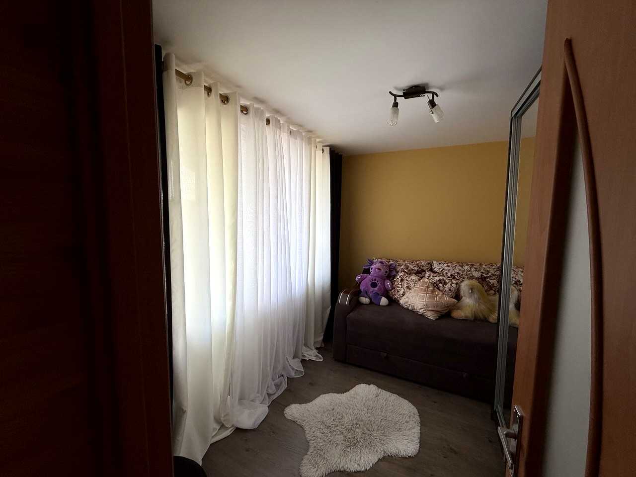 1875938492352784
