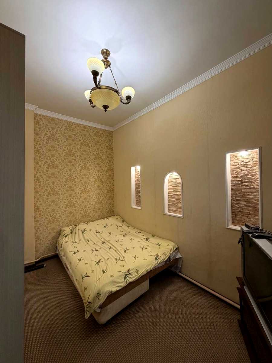 1875938549349929