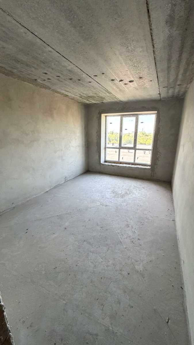 1875940321932275