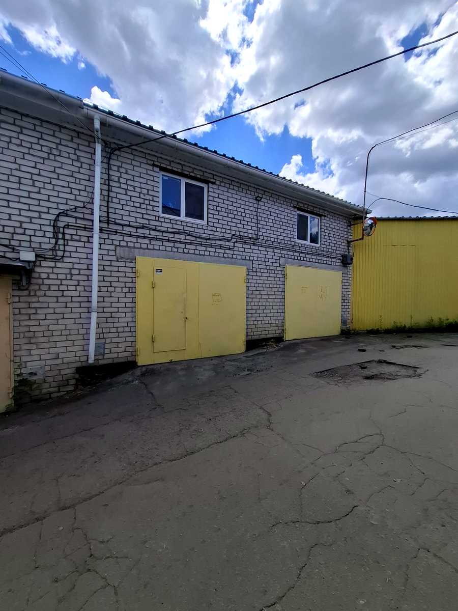 1875942023264388