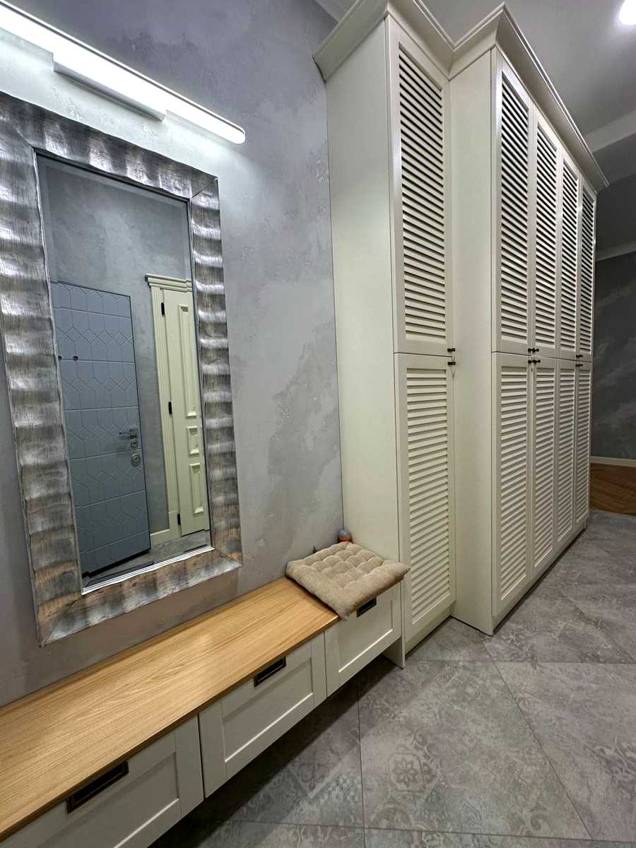 1875943644494856