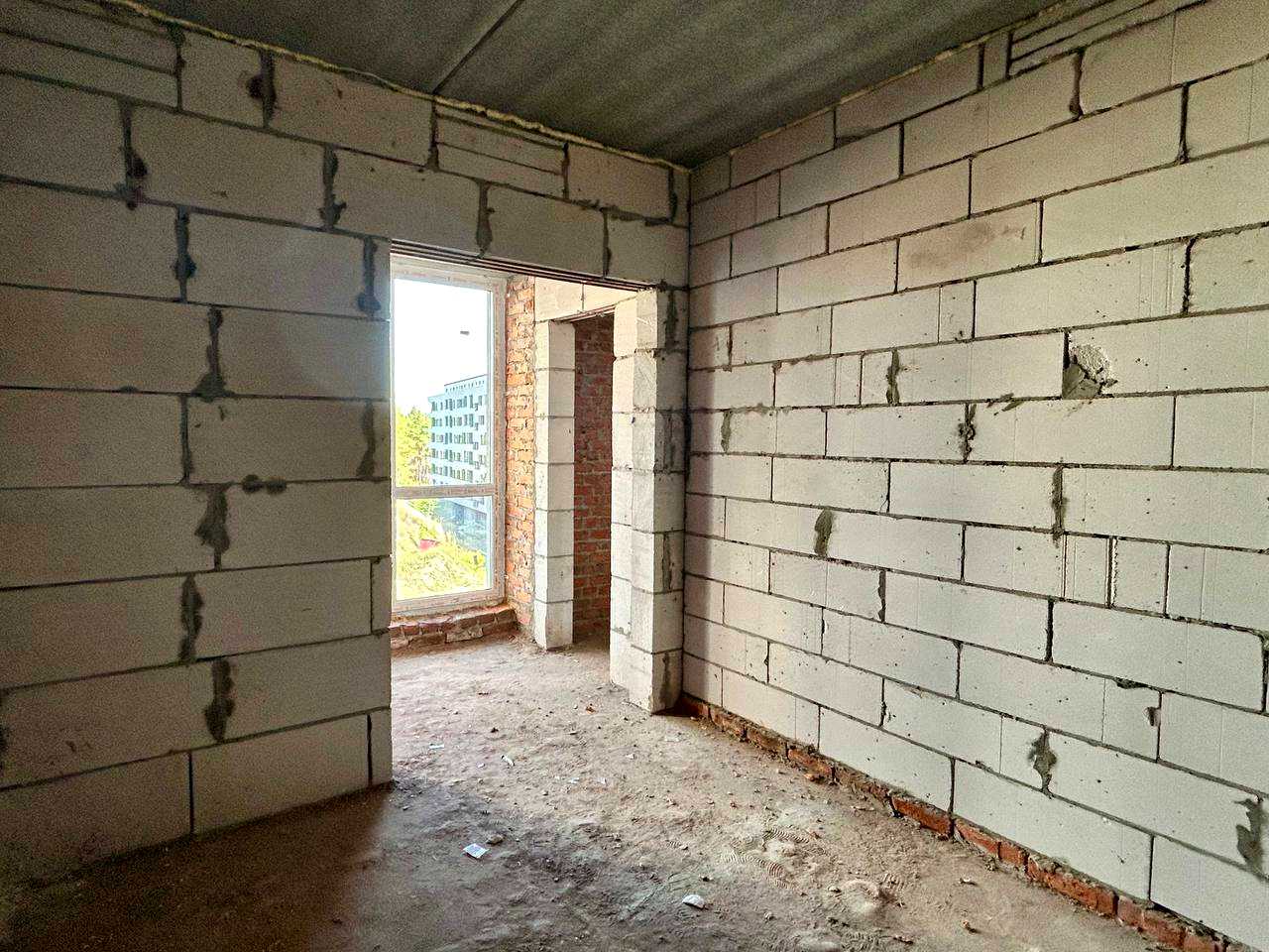 1875946815669883