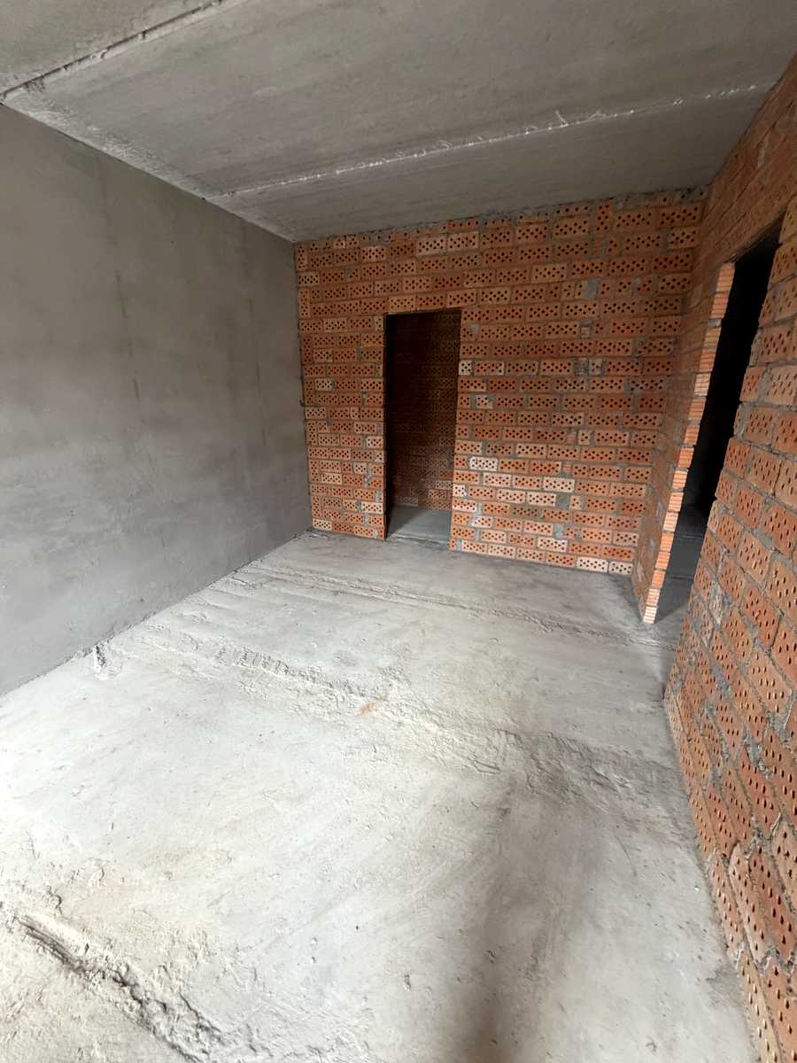 1875947043630032