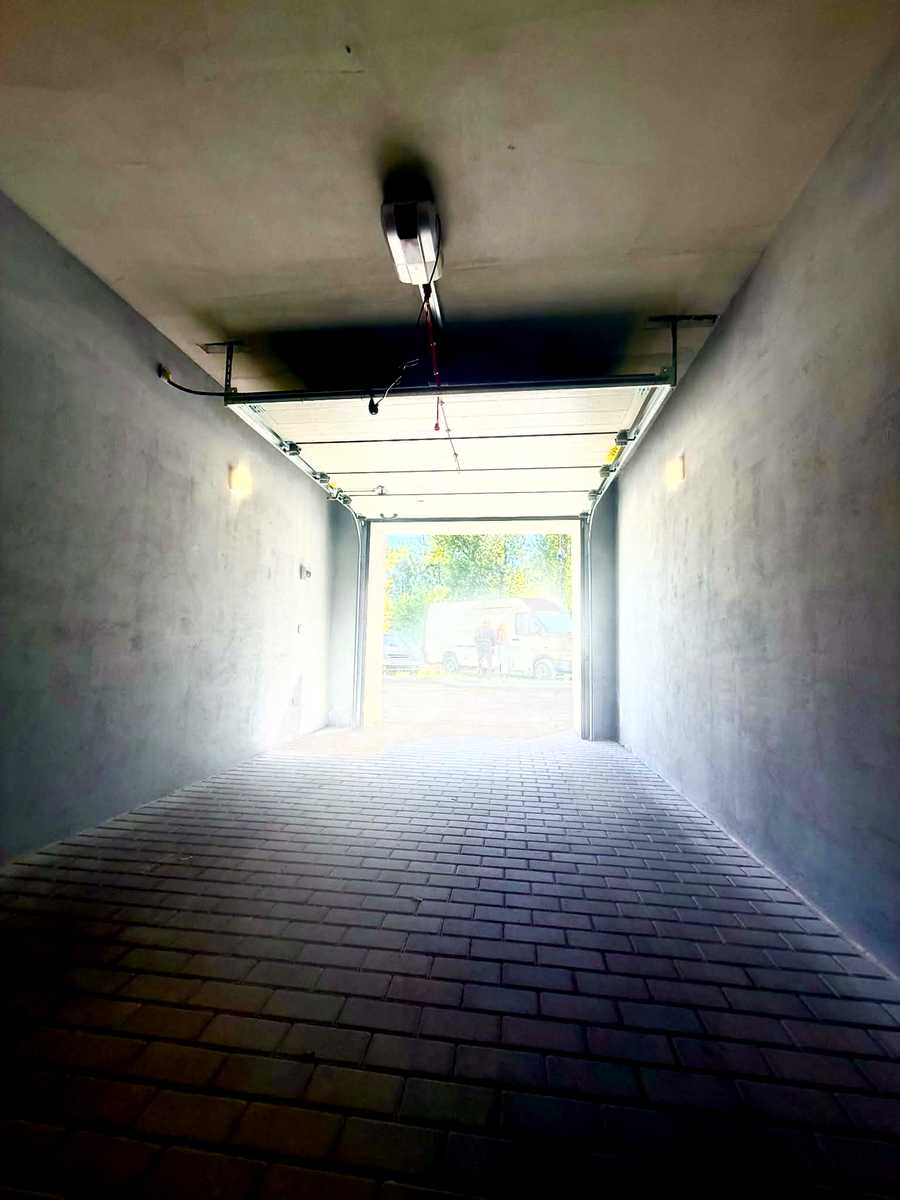 1875947761086391