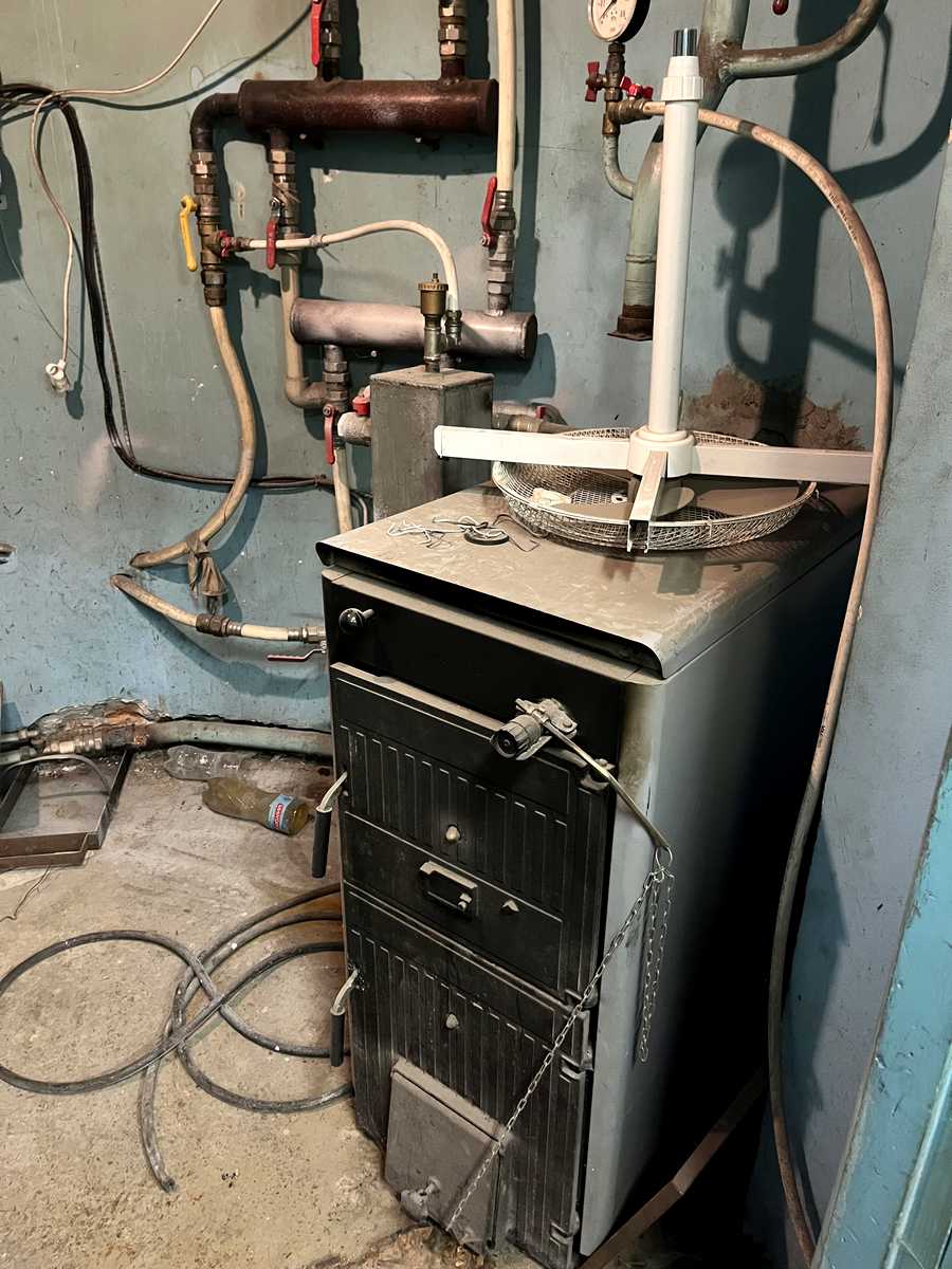 1875948347622846