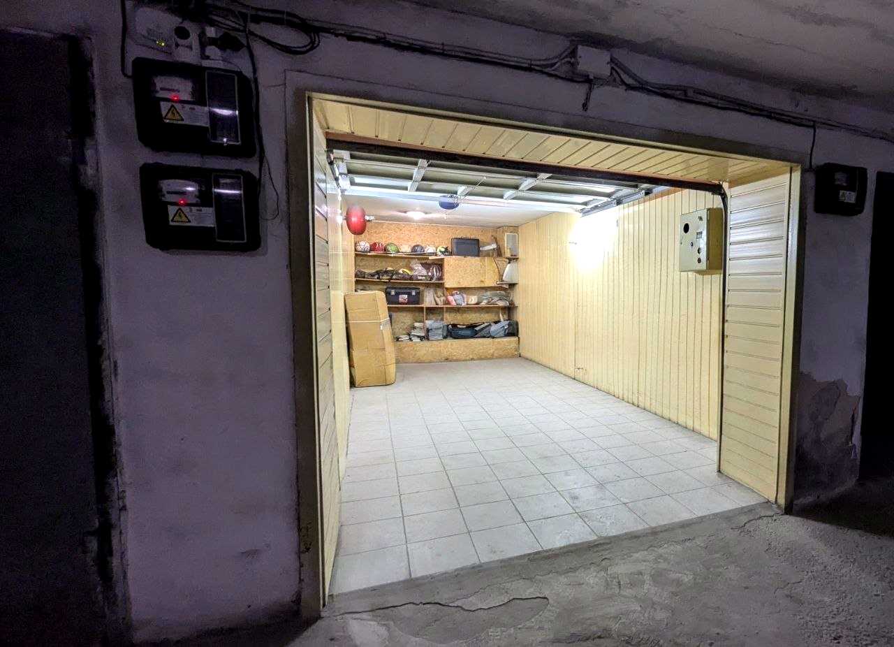 1875948441197037