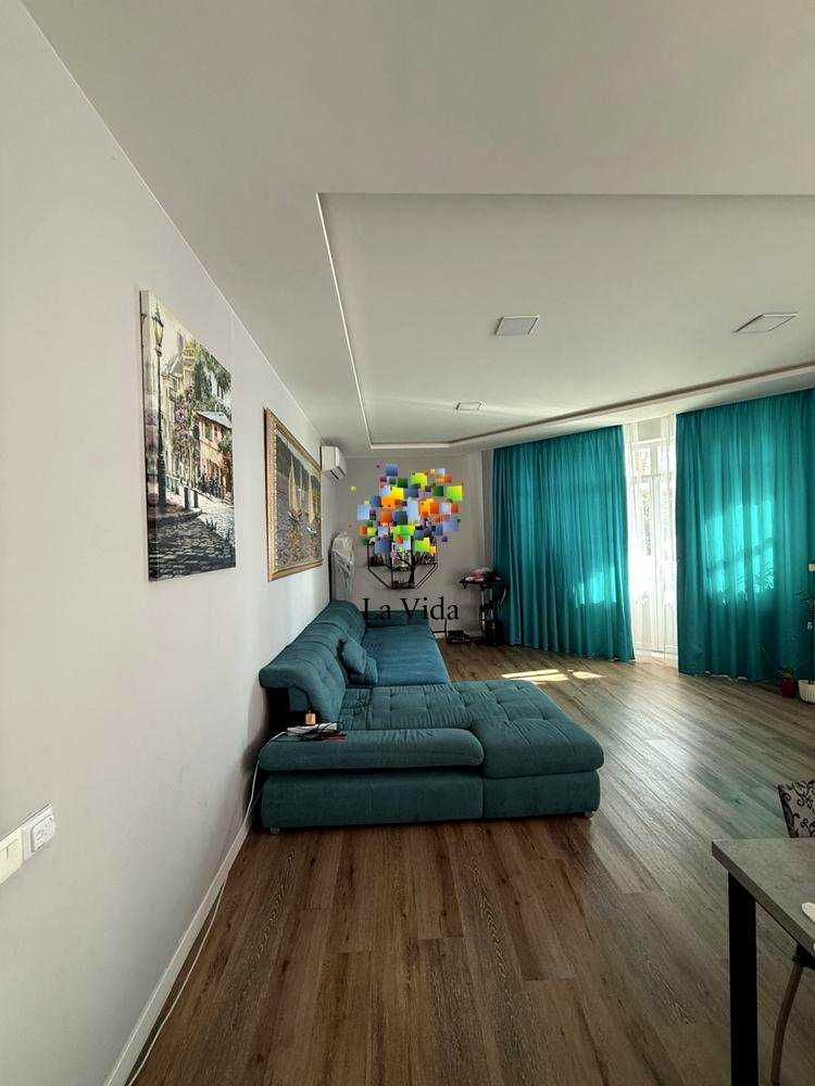 1875949225719674