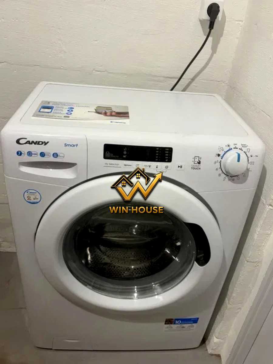 1875949230390241