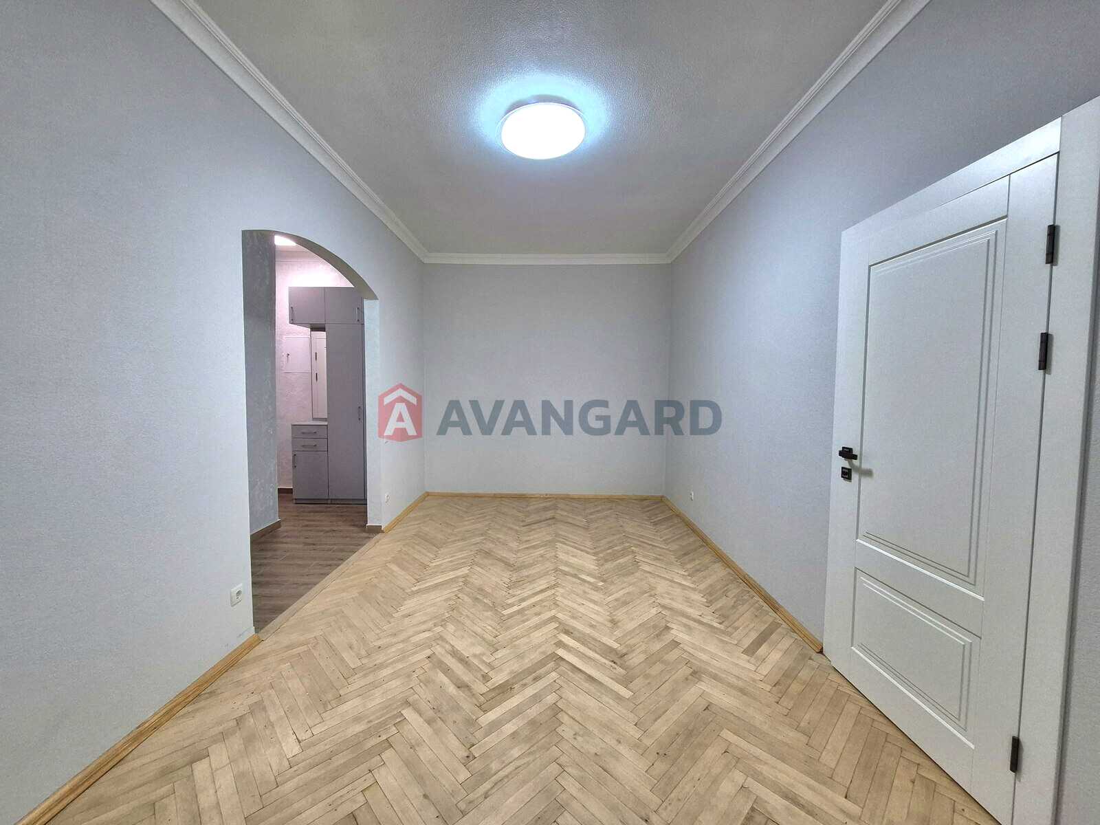 1875952581665986