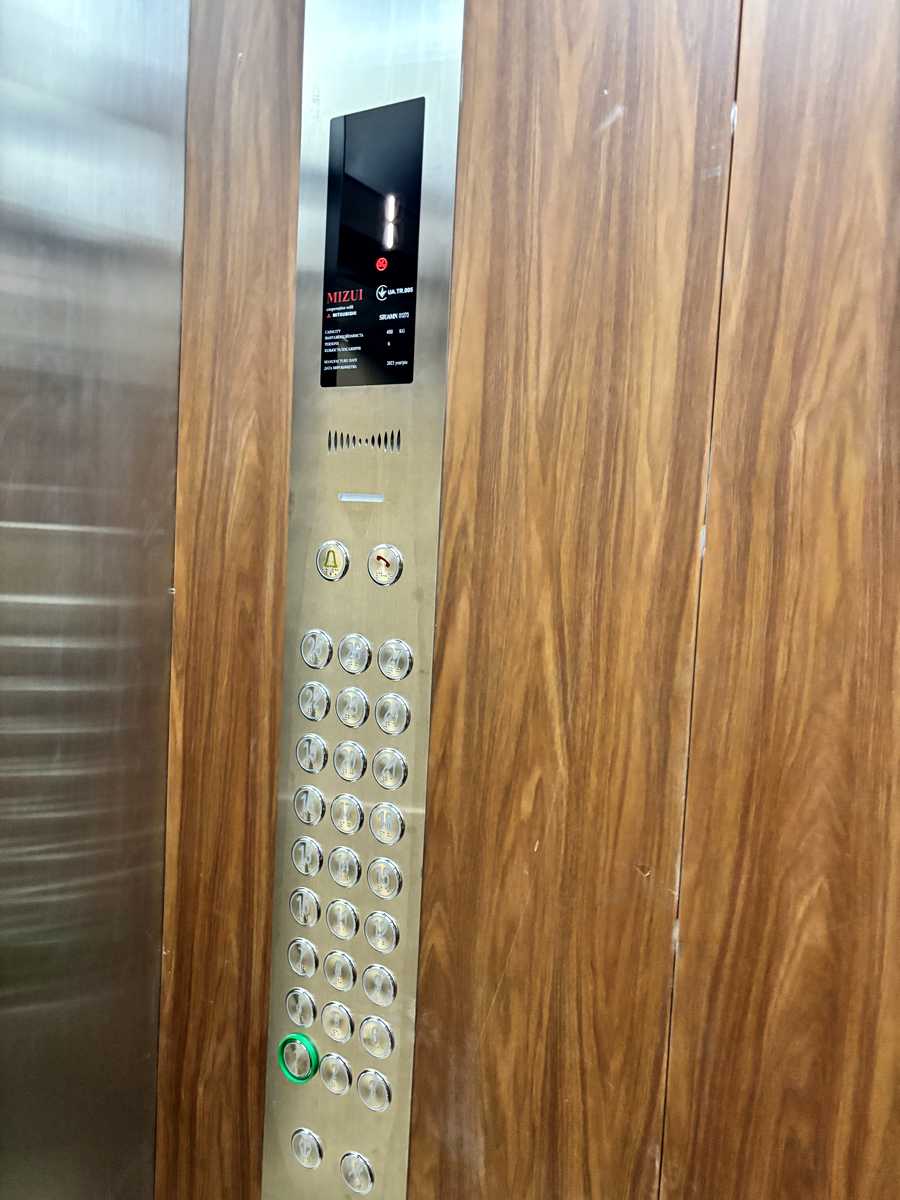 1875953837843944