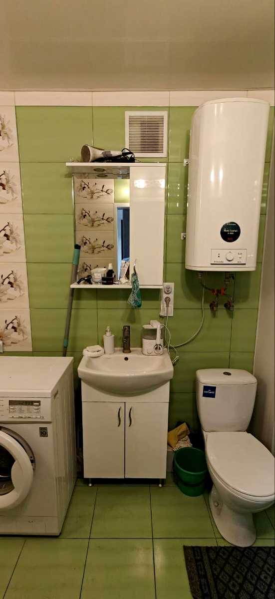 1875954401186571