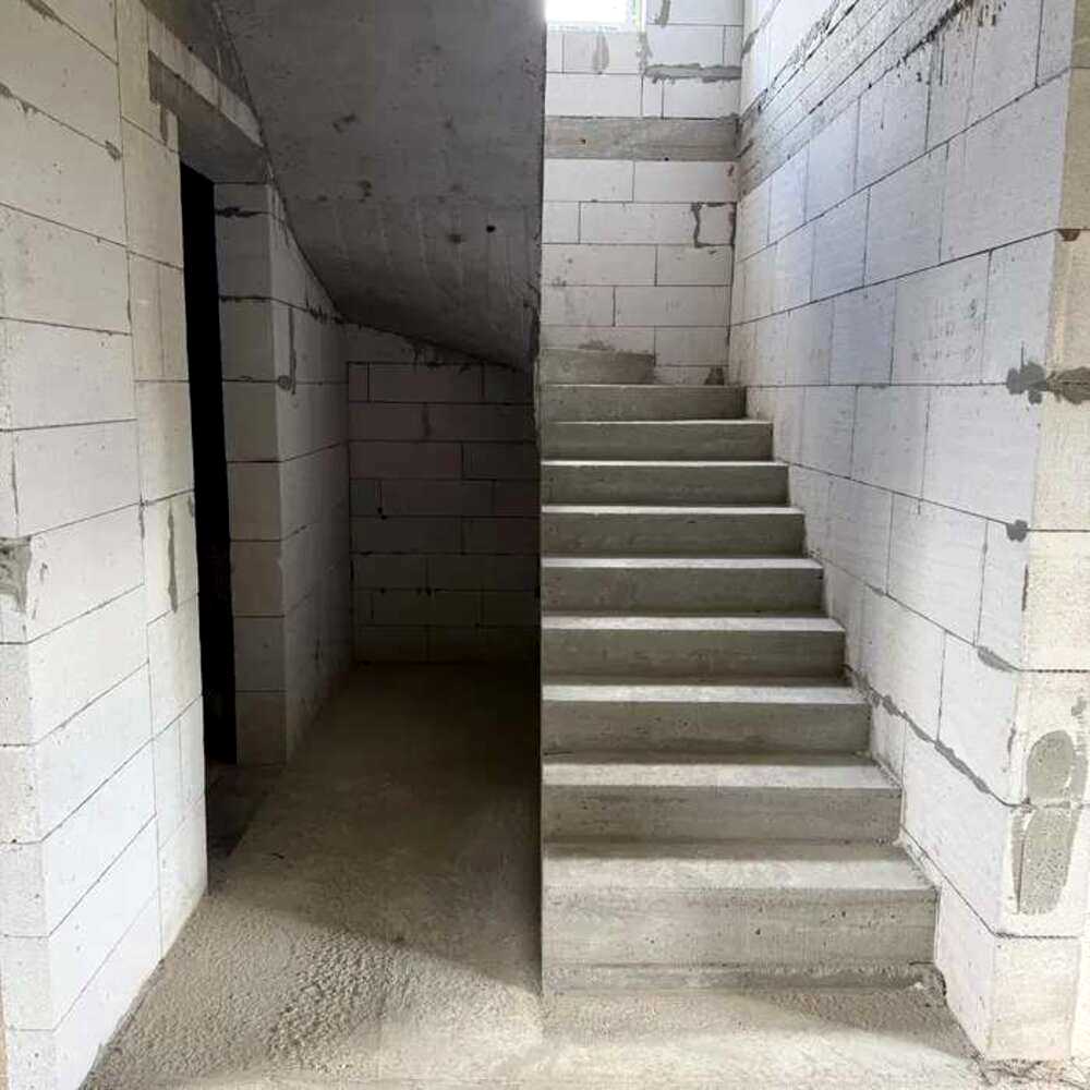 1875955995077995