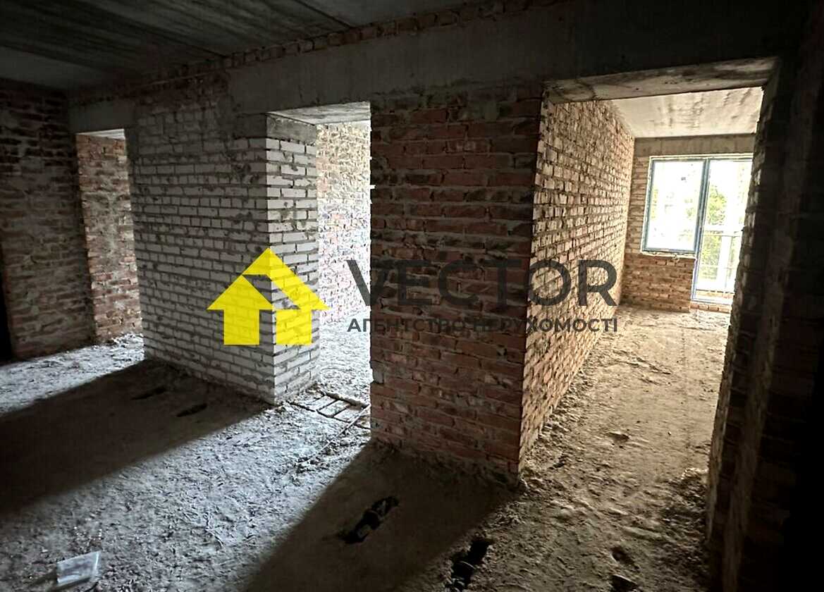 1875956659908328