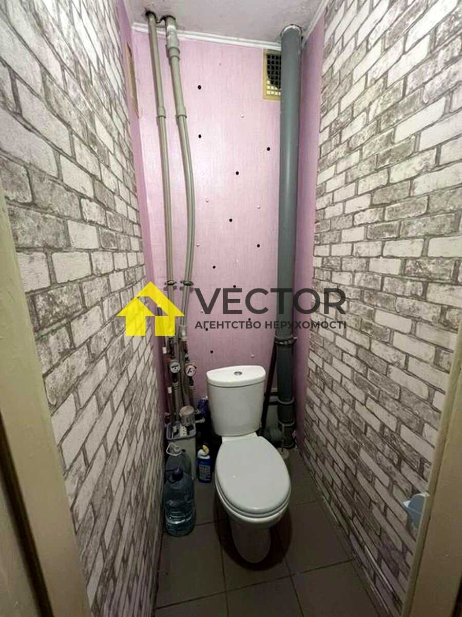 1875957261798134